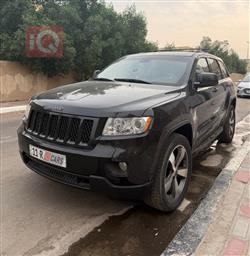 جیپ گراند شیرۆکی